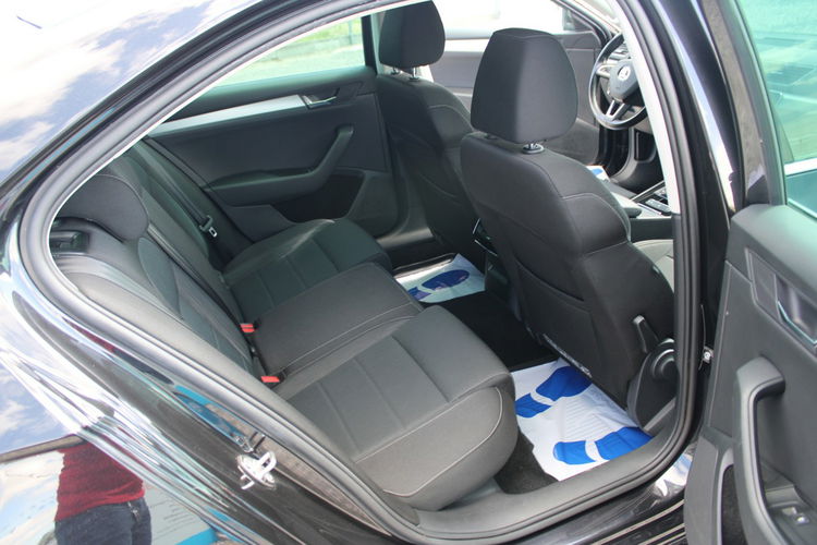Skoda Superb Ambition F-vat Gwarancja Salo Polska zdjęcie 32