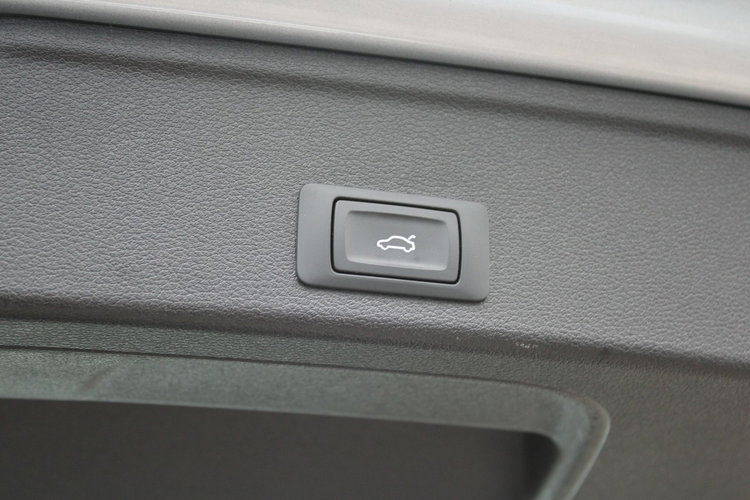 Audi A4 S-Tronic Led F-vat netto 70 650 PLN Salon Polska zdjęcie 12