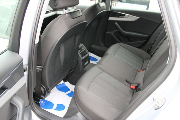 Audi A4 S-Tronic Led F-vat netto 70 650 PLN Salon Polska zdjęcie 13