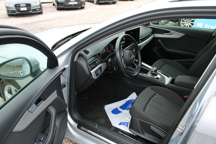 Audi A4 S-Tronic Led F-vat netto 70 650 PLN Salon Polska zdjęcie 15