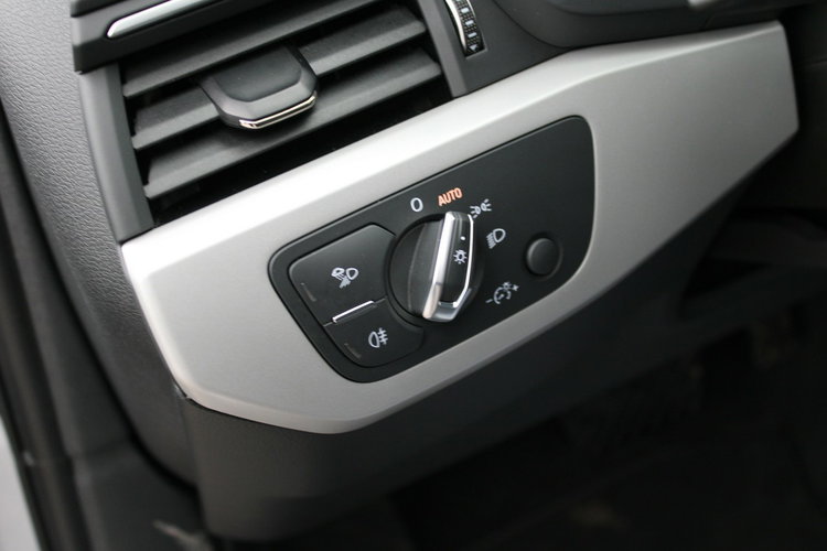 Audi A4 S-Tronic Led F-vat netto 70 650 PLN Salon Polska zdjęcie 18