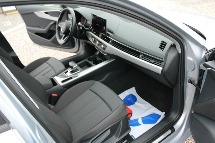 Audi A4 S-Tronic Led F-vat netto 70 650 PLN Salon Polska zdjęcie 31