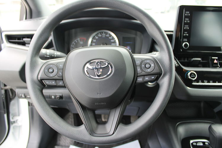 Toyota Corolla 1.8H Gwarancja Kamera Salon Polska zdjęcie 18