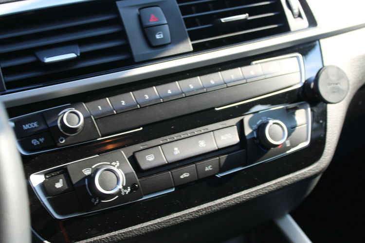 BMW 118 Podgrzewane Fotele Salon Polska Gwarancja zdjęcie 16