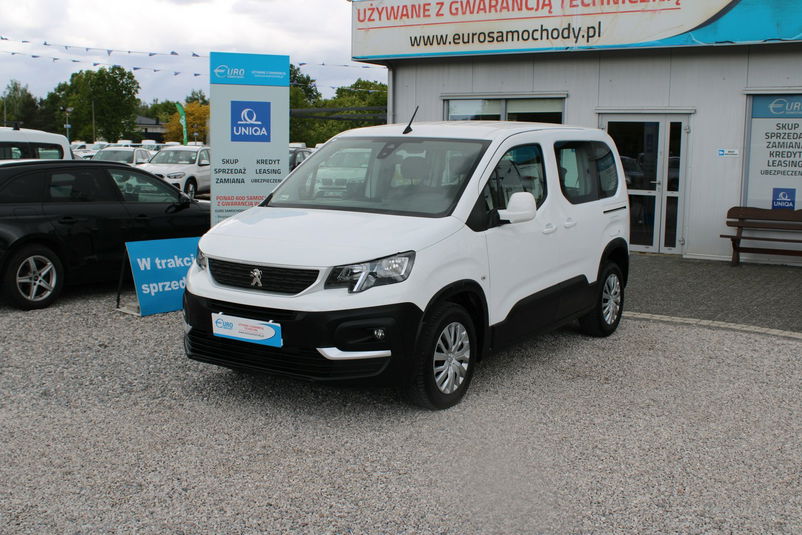 samochód osobowy Peugeot zdjęcie 1