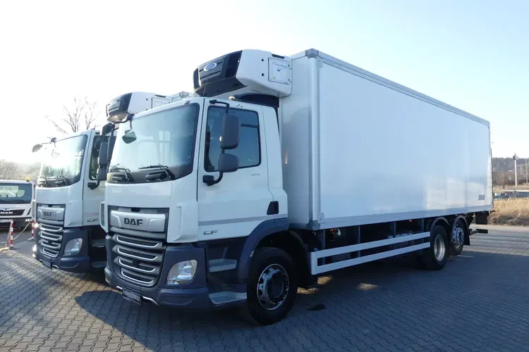 DAF CF 370 / 6x2 / CHŁODNIA 8.25 + WINDA / EURO 6 / zdjęcie 2
