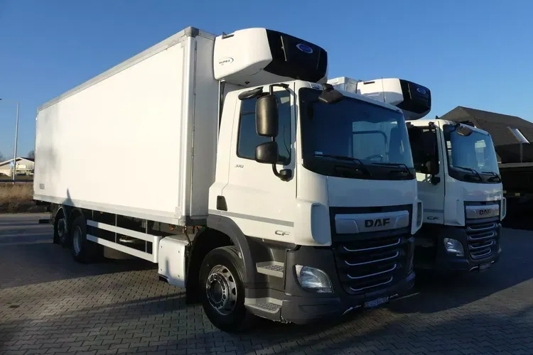 DAF CF 370 / 6x2 / CHŁODNIA 8.25 + WINDA / EURO 6 / zdjęcie 9