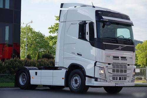 Volvo FH 500 / KLIMA POSTOJOWA / OPONY 100% / PO KONTRAKCIE SERWISOWYM / SPROWADZONY