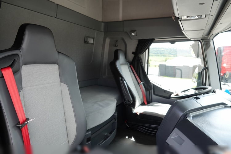 Renault T 460 / KLIMA POSTOJOWA / PO KONTRAKCIE SERWISOWYM zdjęcie 32