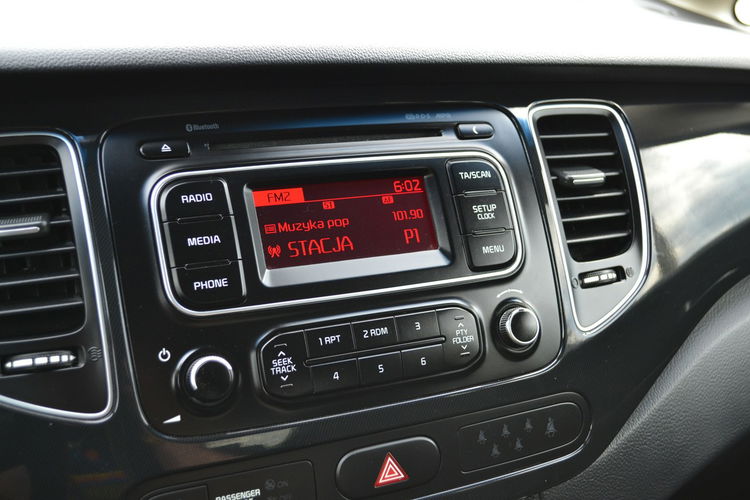 Kia Carens 1.6 135KM Podgrz. Kierownica, Fotele Climatronic LED 2016r zdjęcie 18