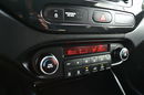 Kia Carens 1.6 135KM Podgrz. Kierownica, Fotele Climatronic LED 2016r zdjęcie 19