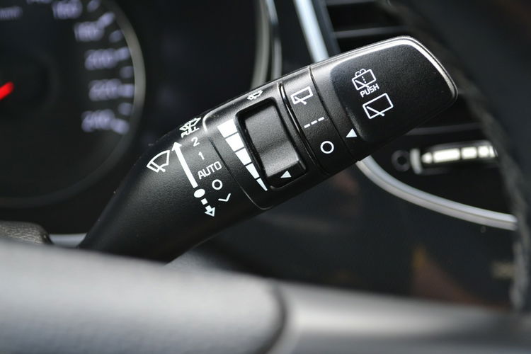 Kia Carens 1.6 135KM Podgrz. Kierownica, Fotele Climatronic LED 2016r zdjęcie 25