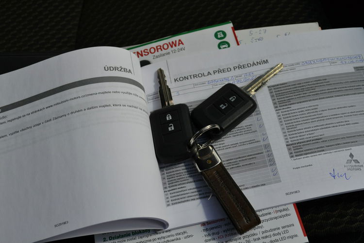 Mitsubishi ASX Klimatyzacja 1.6 117KM Zadbany PDC Nawigacja zdjęcie 14