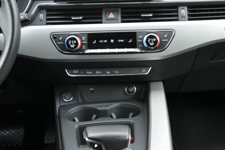Audi A4 2.0TDI 204KM Quattro S-tronic Matrix Virtual Nawigacja Hak Gwar. Deale zdjęcie 28