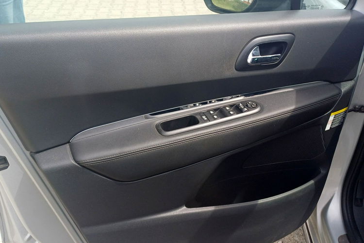 Peugeot 3008 1.6 HDi Automat Nawigacja Klimatronic Solardach zdjęcie 17