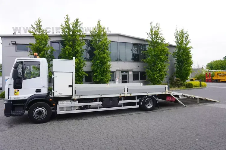 Iveco Eurocargo 150 E25 / 90 tys. km / Laweta zdjęcie 13