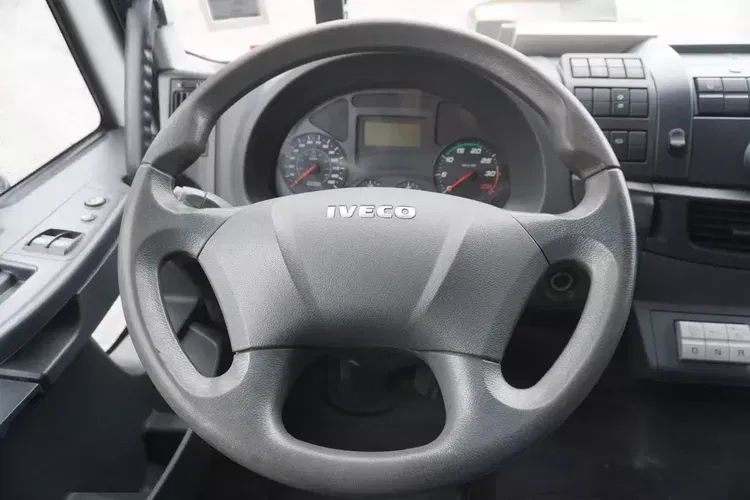 Iveco Eurocargo 150 E25 / 90 tys. km / Laweta zdjęcie 25