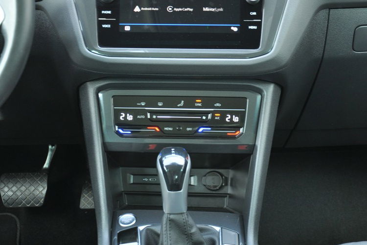 Volkswagen Tiguan 1.5 TSI EVO Life DSG Kamera EL.Klapa Ledy ParkAssist Gwar. Dealer FV23 zdjęcie 23