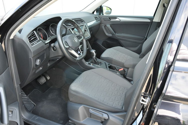 Volkswagen Tiguan 1.5 TSI EVO Life DSG Kamera EL.Klapa Ledy ParkAssist Gwar. Dealer FV23 zdjęcie 7