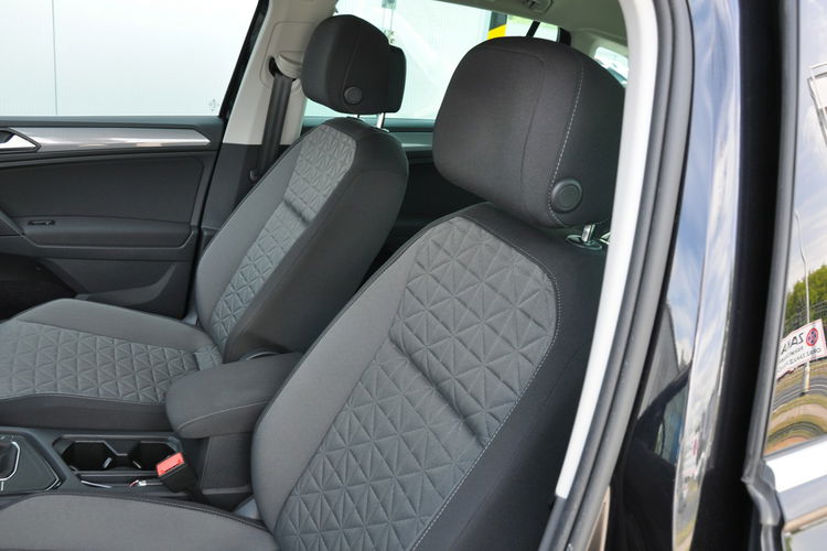 Volkswagen Tiguan 1.5 TSI EVO Life DSG Kamera EL.Klapa Ledy ParkAssist Gwar. Dealer FV23 zdjęcie 9