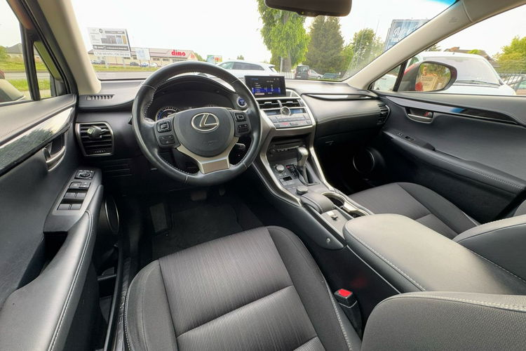 Lexus NX NX300h Krajowy BDB stan zdjęcie 25