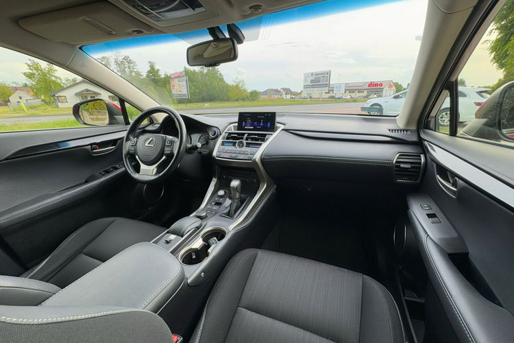 Lexus NX NX300h Krajowy BDB stan zdjęcie 26