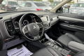 samochód osobowy Mitsubishi zdjęcie 13