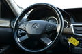 samochód osobowy Mercedes zdjęcie 32