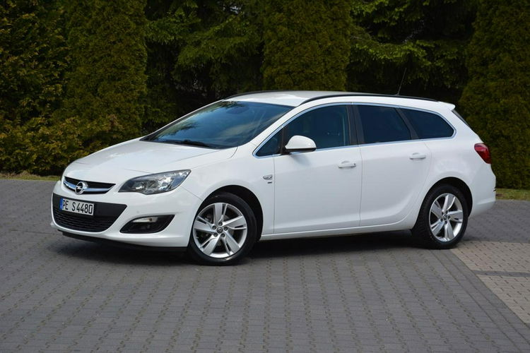 Opel Astra 1.4T(140KM) Lift Ledy Duża Navi pół-skóry 2xParktr. Chromy Alu 17 zdjęcie 3