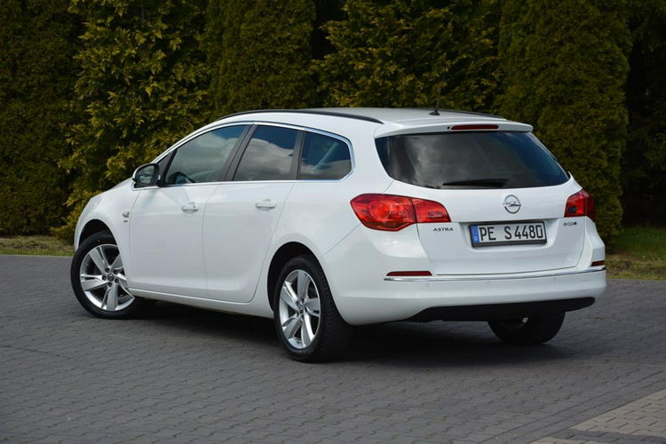 Opel Astra 1.4T(140KM) Lift Ledy Duża Navi pół-skóry 2xParktr. Chromy Alu 17 zdjęcie 6