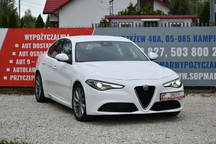 Alfa Romeo Giulia 2.2d Manual 2018r. jak NOWA 31tkm DNA NAVi Skóra LED Polecam zdjęcie 19