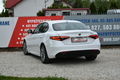 samochód osobowy Alfa Romeo zdjęcie 21