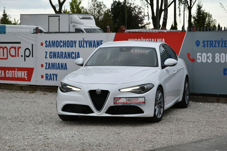 Alfa Romeo Giulia 2.2d Manual 2018r. jak NOWA 31tkm DNA NAVi Skóra LED Polecam zdjęcie 3