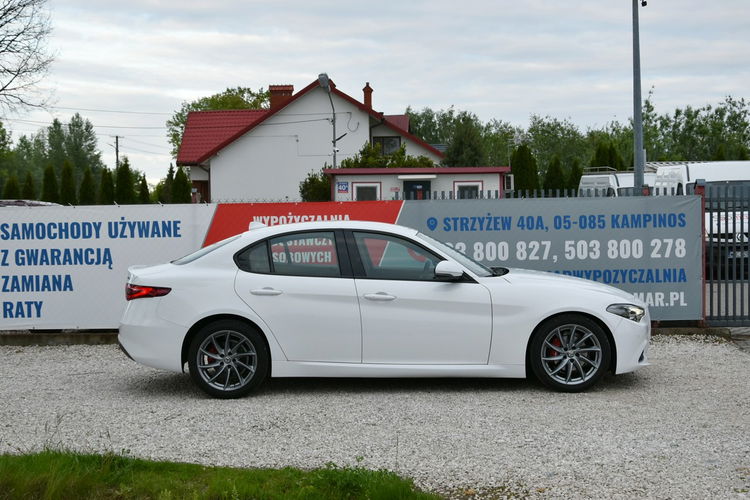 Alfa Romeo Giulia 2.2d Manual 2018r. jak NOWA 31tkm DNA NAVi Skóra LED Polecam zdjęcie 8