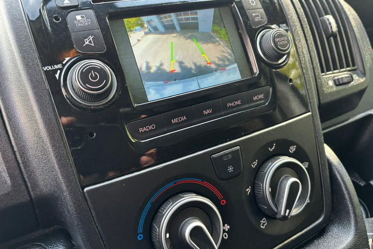 Citroen Jumper 2016 2.2 130 KM L2H2 Klimatyzacja Tempomat zdjęcie 10