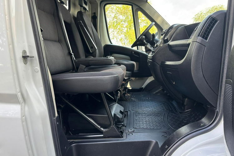 Citroen Jumper 2016 2.2 130 KM L2H2 Klimatyzacja Tempomat zdjęcie 18