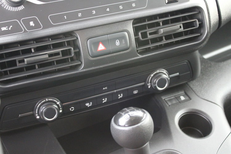 Toyota ProAce City Salon Polska netto 38 943 PLN Gwarancja D4D Business zdjęcie 19