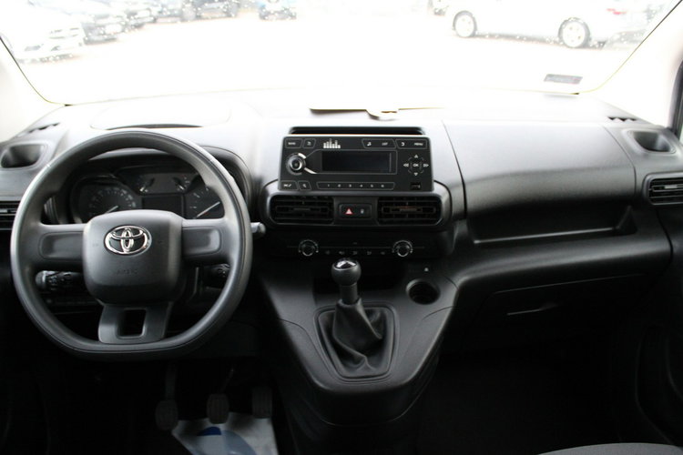 Toyota ProAce City Salon Polska netto 38 943 PLN Gwarancja D4D Business zdjęcie 20
