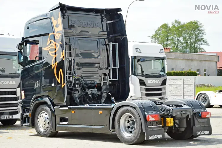Scania S450 BEZ EGR | LED | KLIMA POSTOJOWA | WIRTUALNY KOKPIT | BAKI 1400 L | 2 ŁÓŻKA zdjęcie 13