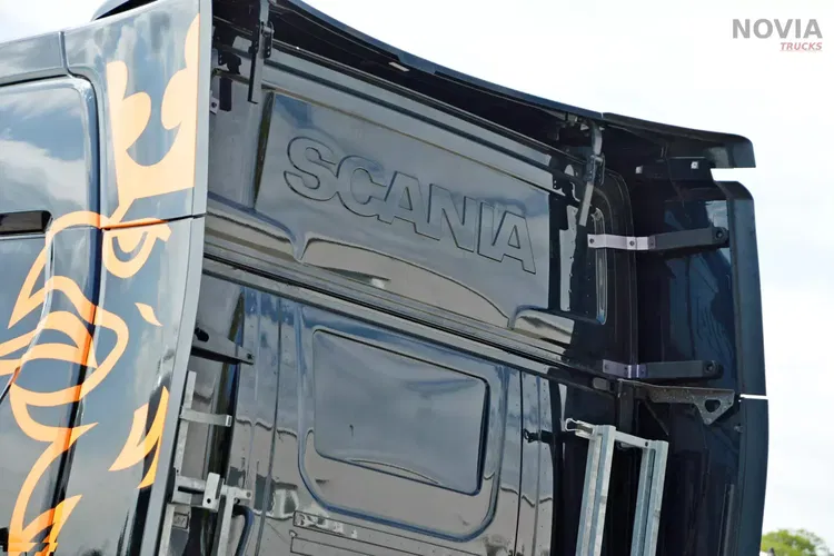 Scania S450 BEZ EGR | LED | KLIMA POSTOJOWA | WIRTUALNY KOKPIT | BAKI 1400 L | 2 ŁÓŻKA zdjęcie 14