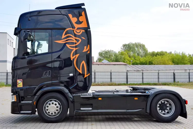 Scania S450 BEZ EGR | LED | KLIMA POSTOJOWA | WIRTUALNY KOKPIT | BAKI 1400 L | 2 ŁÓŻKA zdjęcie 15