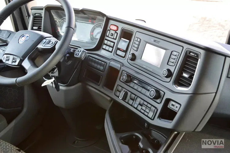 Scania S450 BEZ EGR | LED | KLIMA POSTOJOWA | WIRTUALNY KOKPIT | BAKI 1400 L | 2 ŁÓŻKA zdjęcie 31