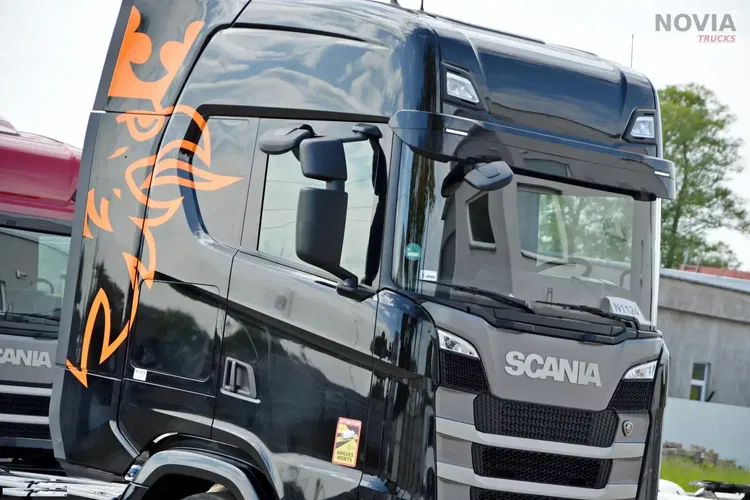 Scania S450 BEZ EGR | LED | KLIMA POSTOJOWA | WIRTUALNY KOKPIT | BAKI 1400 L | 2 ŁÓŻKA zdjęcie 7