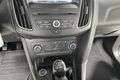 samochód osobowy Ford zdjęcie 17