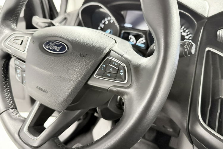 Ford Focus 1.0 TURBO 100KM Start Stop FACE LIFT Alu 17 Klima Navi SYNC IDEALNY zdjęcie 24