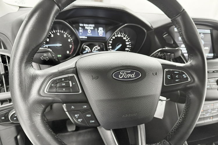 Ford Focus 1.0 TURBO 100KM Start Stop FACE LIFT Alu 17 Klima Navi SYNC IDEALNY zdjęcie 43