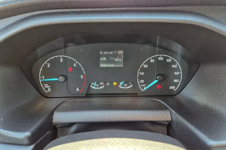 Ford transit-custom Long 59900zł NETTO 2.0TdCi/131KM zdjęcie 21