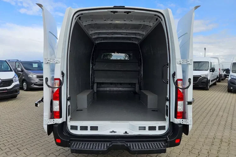 Renault Master L4H2 119999zł NETTO Brygadówka 7 osób 2.3dCi/145KM zdjęcie 15