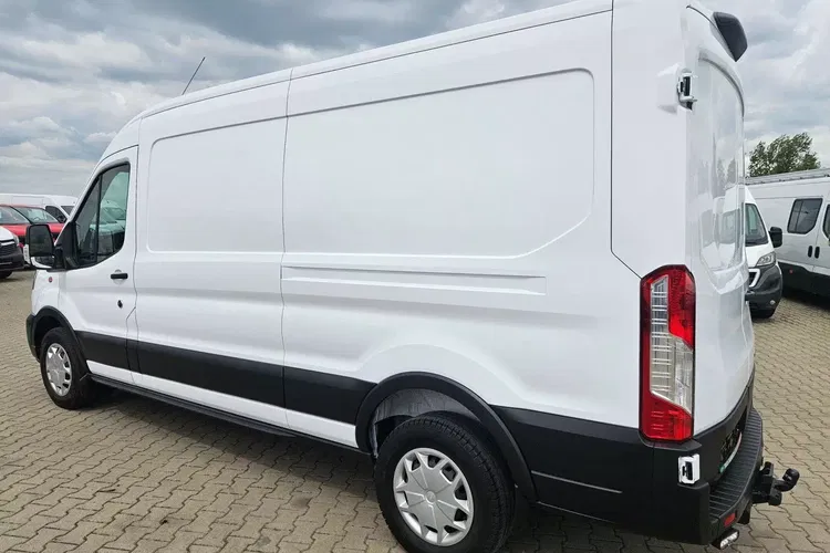Ford Transit L3H2 64999zł NETTO 2.0 TdCi/131KM zdjęcie 11
