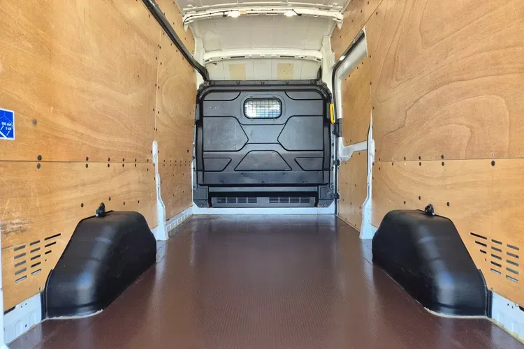 Ford Transit L3H3 44999zł NETTO 2.0TdCi/170KM zdjęcie 12